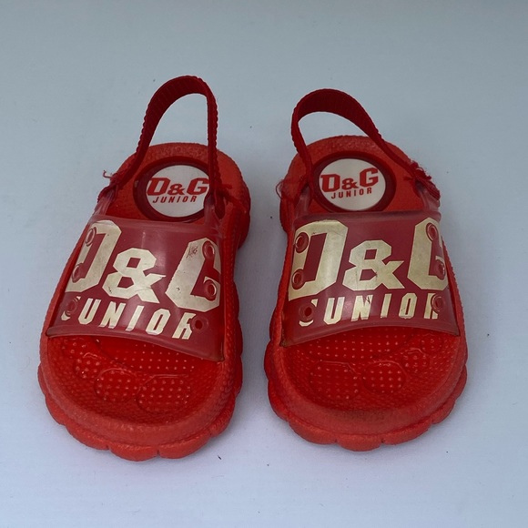 D&G Junior Red Sandals**US 4-5**$345 - Picture 1 of 4